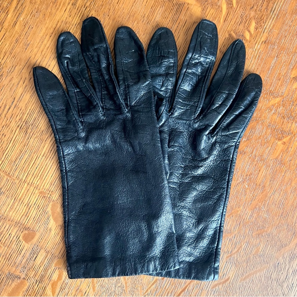 Women’s Vintage Soft Black Leather Gloves
